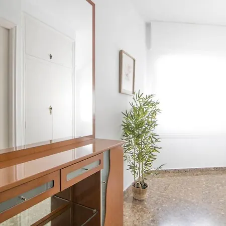 A 300m Playa Arenal - *