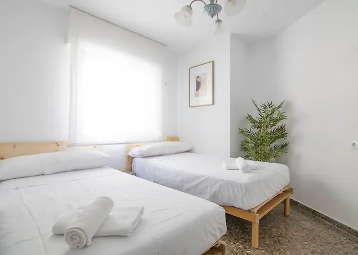 A 300m Playa Arenal - *